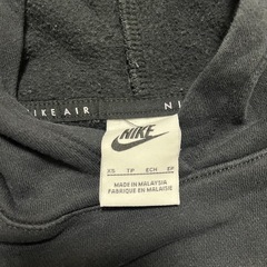 NIKE フーディ　キッズ　パーカー　120〜130の画像