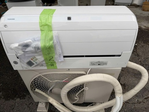 取り付け込み金額東芝エアコン 6畳プラズマ空清搭載スタンダード 掃除機能 AIセンサー大清快 DTシリーズ RAS-J221DT 2023年式