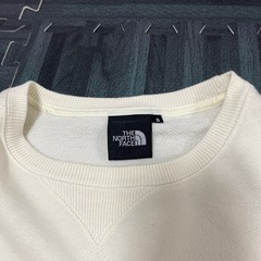 ザ・ノースフェイス トレーナーの画像