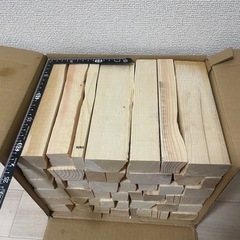 薪　木材詰め合わせ　80サイズ　21センチ　③ キャンプ　焚き火の画像