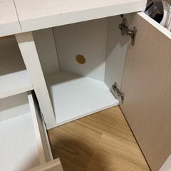 テレビ台の画像