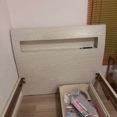 シングルベッドフレームの画像