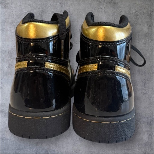 NIKE ナイキ エアジョーダン 1 レトロ High OG GS 23cm