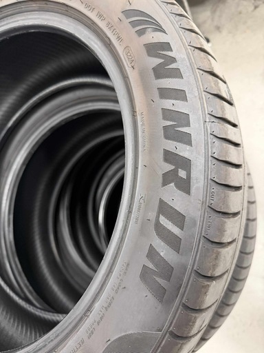 235/50r18ノーマルタイヤ32週2024年製ほぼ新品4本セット