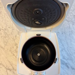 本体のみ（内釜なし）MITSUBISHI 三菱　本炭窯 炊飯器 NJ-VW107の画像