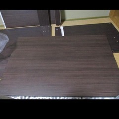 パソコンデスクの画像