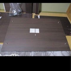 パソコンデスクの画像