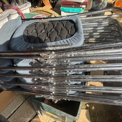 折りたたみ椅子の画像