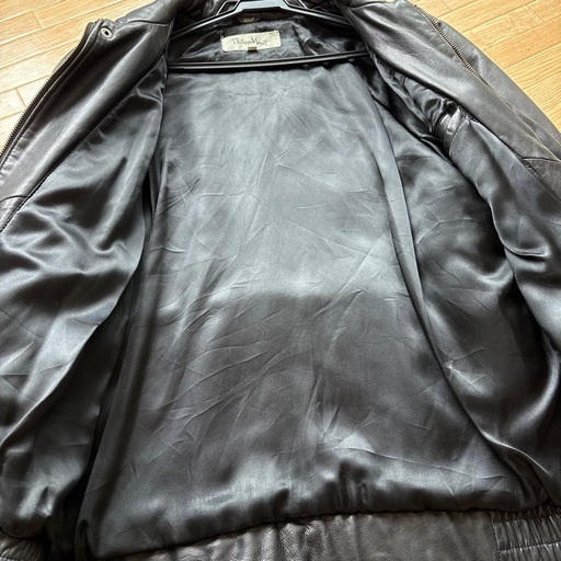 黒レザーアウター