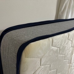 ダブルベッドマットレスの画像