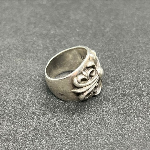 CHROME HEARTS フローラルクロスリング