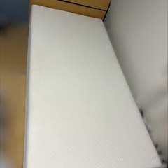 ニトリ　ベッドフレーム＋マットレス セット（約10万円）実質使用3年程度の画像