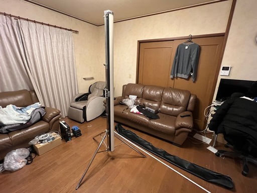 プロジェクタースクリーン　自立型　大画面■画面サイズ　縦(約)122cm　横(約)162cm■80インチ