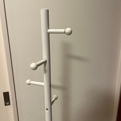 ハンガーラックの画像