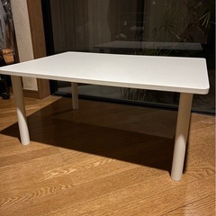 ニトリ机の画像