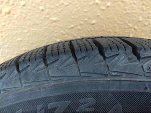 【値下げ中】スタッドレスタイヤ 4本セット ホイール付き 155/65/R13 軽自動車