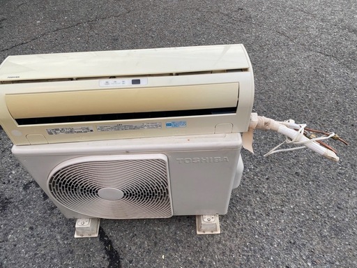 取り付け工事込み  東芝 TOSHIBA エアコン（6畳）ムーンホワイト NSシリーズ RAS-221NS いろやけあり色焼けあり
