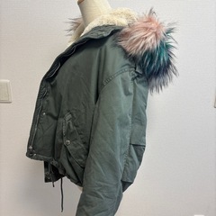 今月中の販売！Bershkaボアコートジャケットの画像