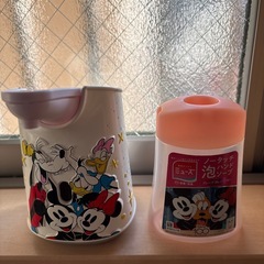 ハンドソープディスペンサーの画像