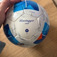 新品　モルテン　サッカーボール　ヴァンタッジオ3000４号球
の画像
