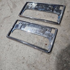 ④トヨタ純正ナンバーフレーム2枚セット！の画像