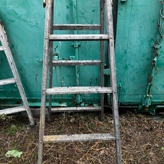 【取引中】5尺脚立（約150cm）※汚れ・サビあり【0円・引き取り限定】 の画像