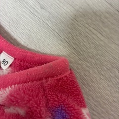 女の子 うさぎ柄 フリースベスト スリーパーの画像