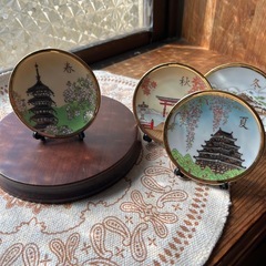 小皿の飾り物の画像