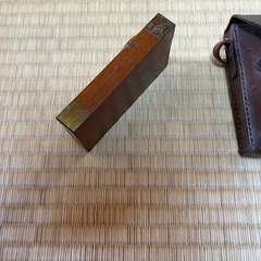 方位磁針（ケース付き）の画像