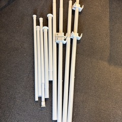 突っ張り式ハンガーラックの画像