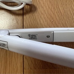 ストレートヘアアイロン　ホワイトの画像