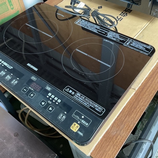 アイリスオーヤマ　IHクッキングヒーター　2018年　中古
