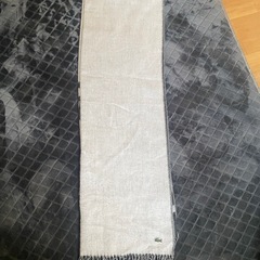 ラコステ　マフラー　の画像