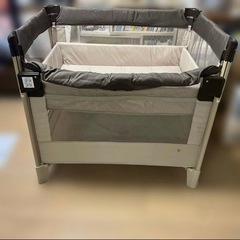 アップリカ　ココネル　ベビーベッド
の画像