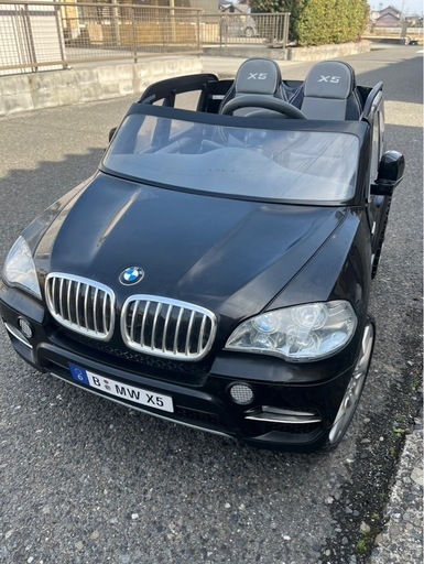 子供が乗って走れる車