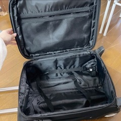 キャリーケース ブラック×ゴールド キャリー スーツケース の画像