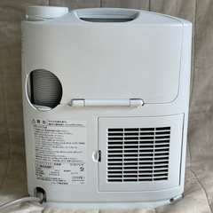 【k3布団乾燥機】プラズマクラスター乾燥機 シャープ DI-BD1S-Wの画像