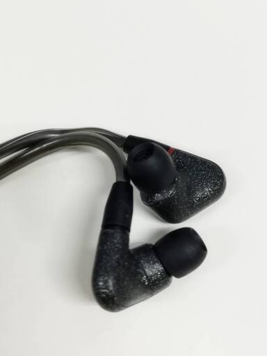 【未使用に近い】SENNHEISER IE300/有線イヤホン