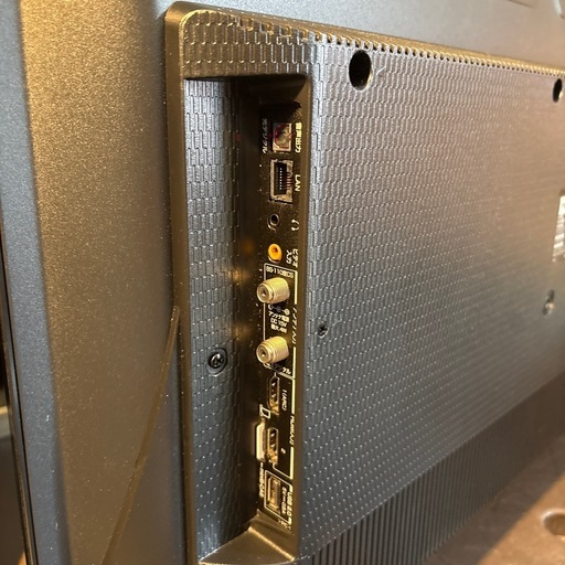 液晶カラーテレビ