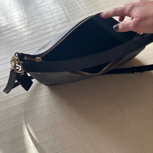 coachショルダーバック