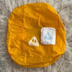 黄色いリボン付きハットの画像