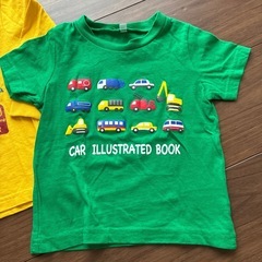 乗り物柄９０サイズの半袖Tシャツと長袖
Tシャツの画像