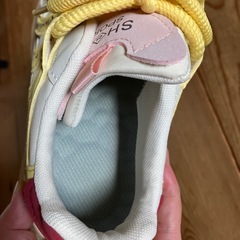 ⭕️数回のみ使用‼️黄色の厚底スニーカーの画像