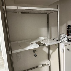 洗濯機の上収納の画像