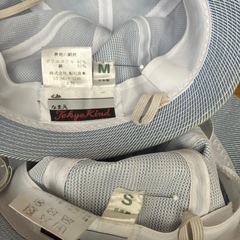 泉区宮の台幼稚園帽子4個、園章2個の画像