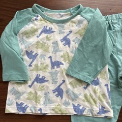 ９０サイズ長袖長ズボンのパジャマの画像