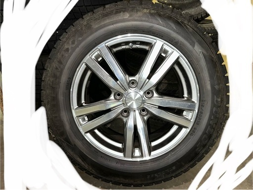 ウィンターマックスWM02 215/60R16   屋内保管だったので美観
