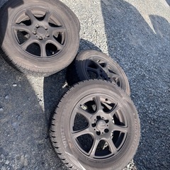 スタッドレス4本プリウス 30用の画像