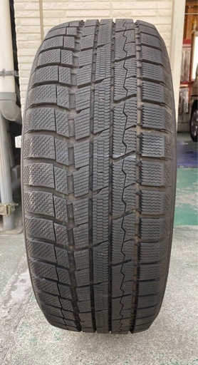 トーヨー中古スタッドレス225/55R18