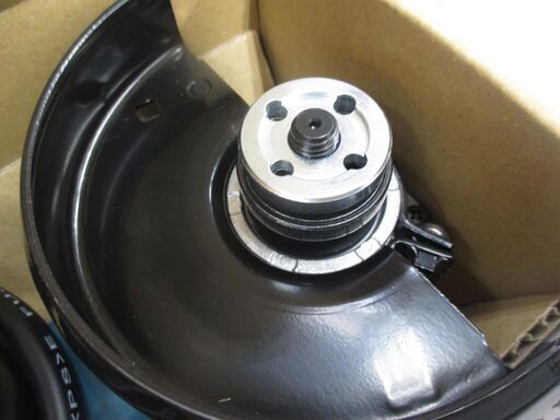 マキタ makita 9533BL ディスクグラインダ 未使用品 開封済み 100mm 最大出力960W 【ハンズクラフト宜野湾店】